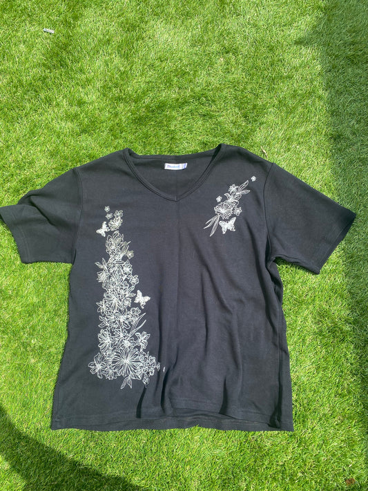 Vintage black embroidered tee